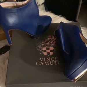 Vince Camuto Blue bootie... new worn